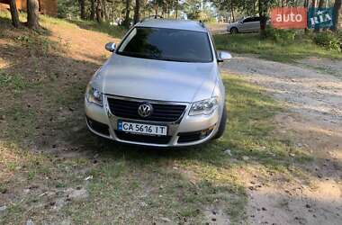 Универсал Volkswagen Passat 2006 в Киеве