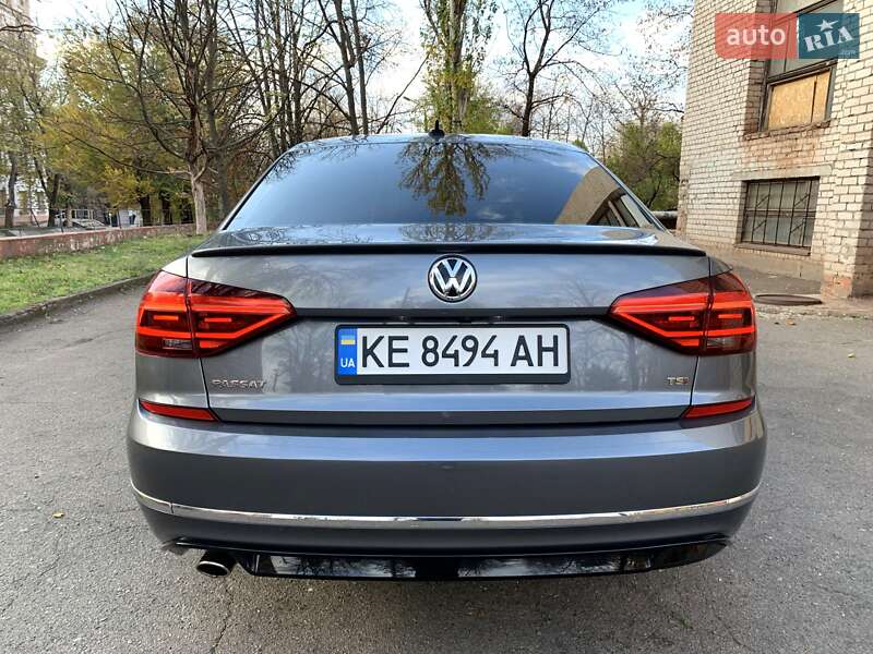 Седан Volkswagen Passat 2017 в Кривом Роге