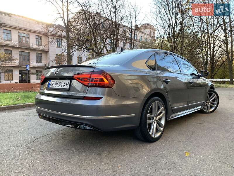 Седан Volkswagen Passat 2017 в Кривом Роге