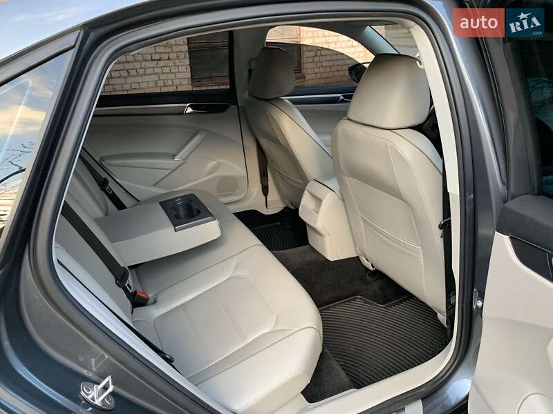 Седан Volkswagen Passat 2017 в Кривом Роге