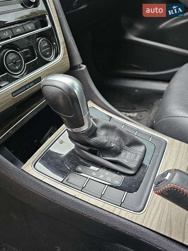 Седан Volkswagen Passat 2016 в Киеве фото 12 Седан Volkswagen Passat 2016 в Киеве