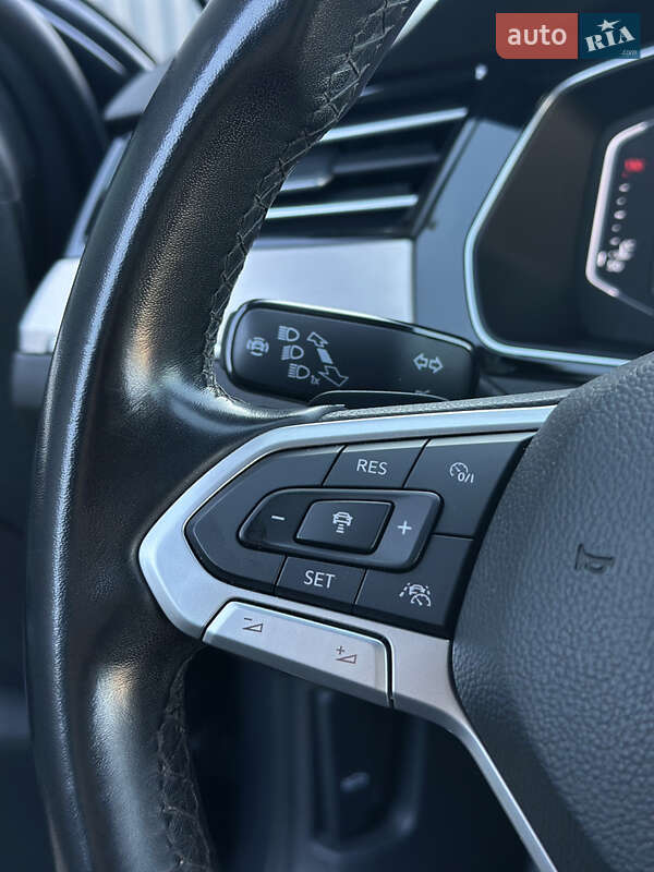 Універсал Volkswagen Passat 2020 в Ужгороді