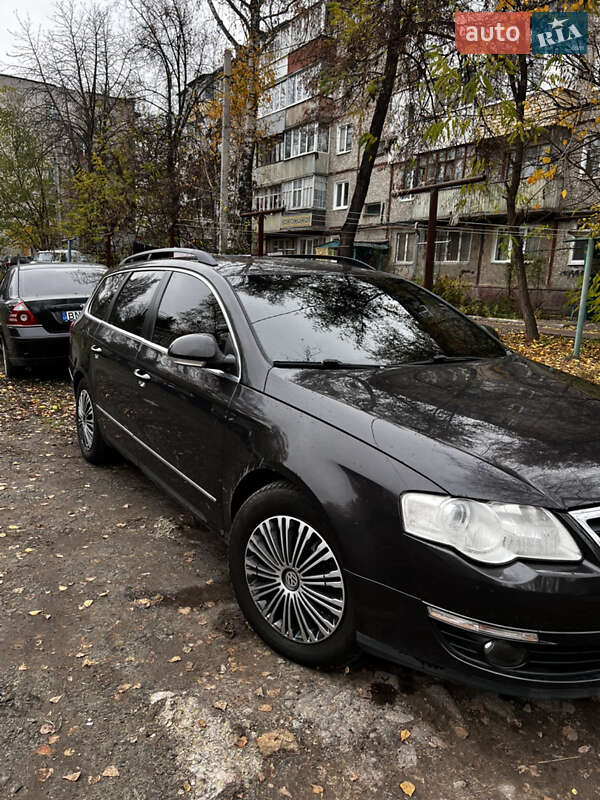 Універсал Volkswagen Passat 2005 в Сумах