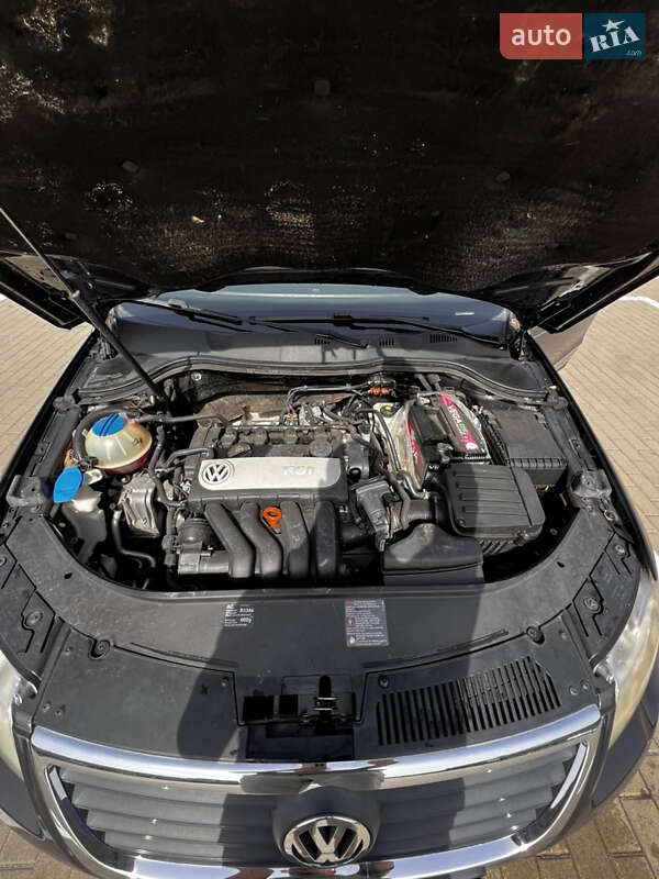 Універсал Volkswagen Passat 2005 в Сумах