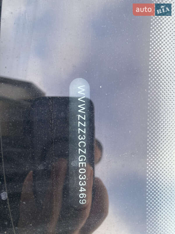 Универсал Volkswagen Passat 2015 в Жовкве