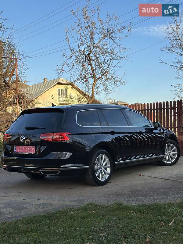 Универсал Volkswagen Passat 2019 в Стрые