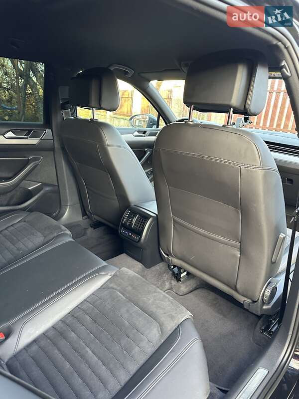 Универсал Volkswagen Passat 2019 в Стрые