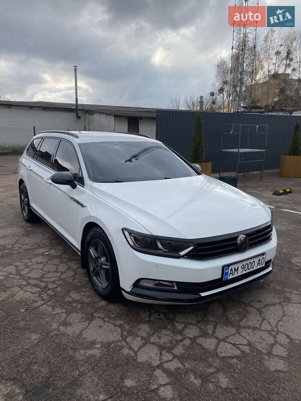 Универсал Volkswagen Passat 2015 в Коростене