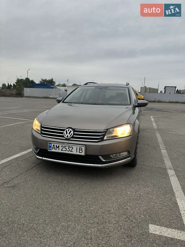 Volkswagen Passat 2011