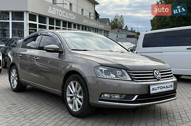 Седан Volkswagen Passat 2011 в Житомире