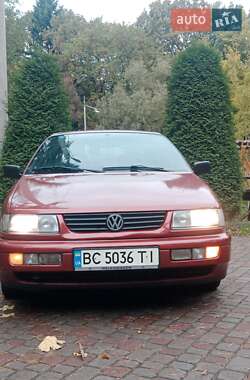 Седан Volkswagen Passat 1995 в Дрогобыче
