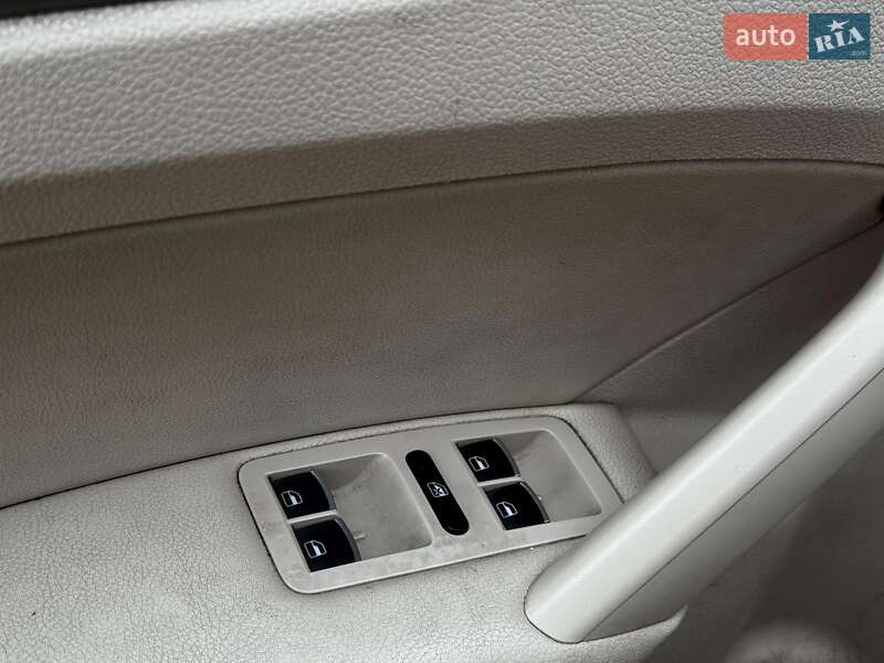 Седан Volkswagen Passat 2014 в Киеве фото 16 Седан Volkswagen Passat 2014 в Киеве