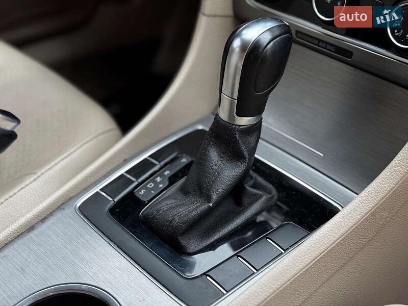 Седан Volkswagen Passat 2014 в Киеве фото 33 Седан Volkswagen Passat 2014 в Киеве
