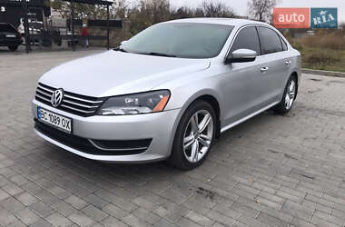 Седан Volkswagen Passat 2014 в Сокале