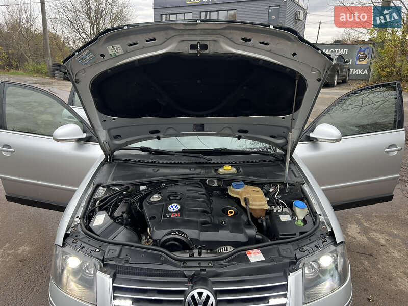 Седан Volkswagen Passat 2002 в Черновцах фото 18 Седан Volkswagen Passat 2002 в Черновцах