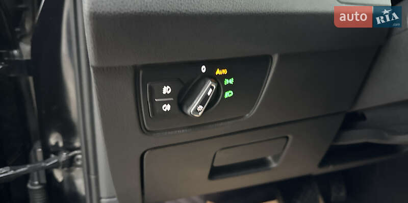 Универсал Volkswagen Passat 2018 в Луцке фото 32 Универсал Volkswagen Passat 2018 в Луцке