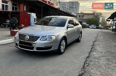 Седан Volkswagen Passat 2007 в Чернівцях