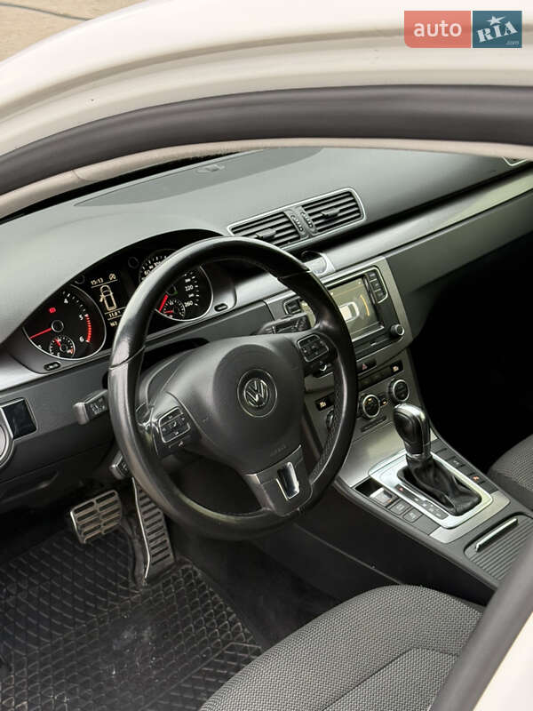 Универсал Volkswagen Passat 2013 в Черновцах фото 15 Универсал Volkswagen Passat 2013 в Черновцах
