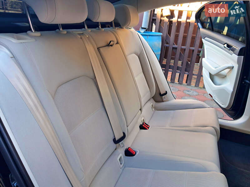 Седан Volkswagen Passat 2016 в Виннице фото 47 Седан Volkswagen Passat 2016 в Виннице