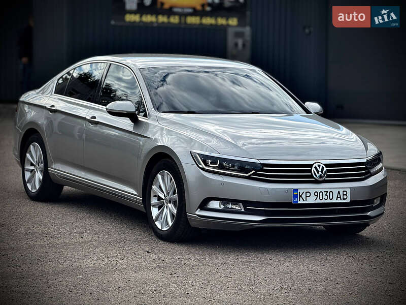 Седан Volkswagen Passat 2015 в Запорожье