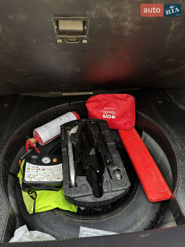 Седан Volkswagen Passat 2013 в Рівному