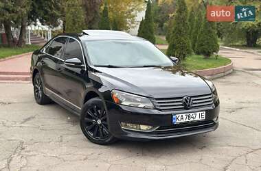 Седан Volkswagen Passat 2011 в Киеве