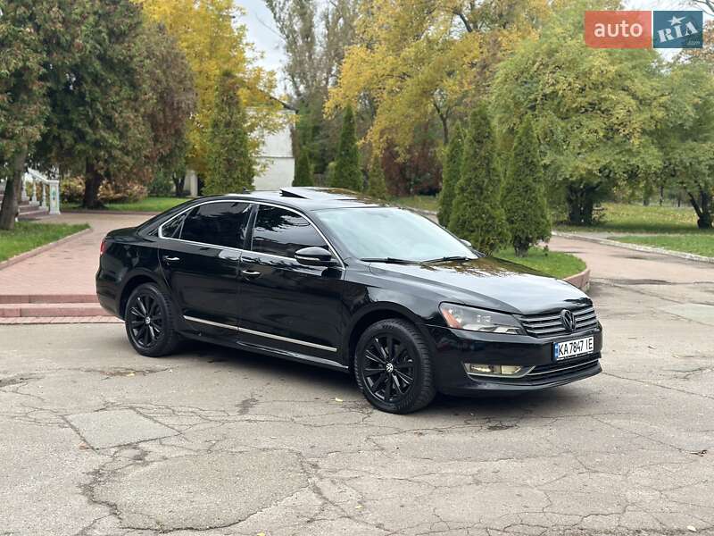 Седан Volkswagen Passat 2011 в Києві