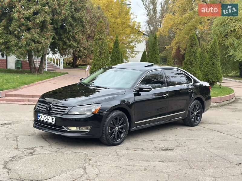 Седан Volkswagen Passat 2011 в Києві