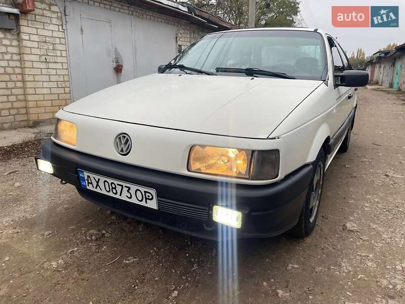 Седан Volkswagen Passat 1989 в Харькове фото 2 Седан Volkswagen Passat 1989 в Харькове