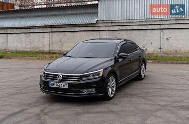 Седан Volkswagen Passat 2016 в Києві