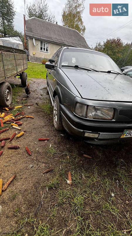 Универсал Volkswagen Passat 1990 в Збараже