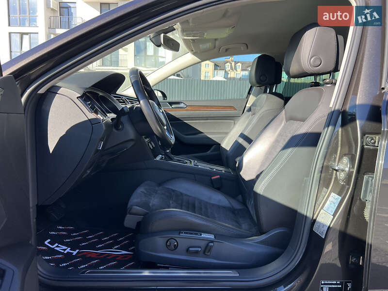 Седан Volkswagen Passat 2015 в Ужгороді