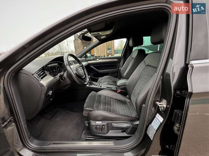 Универсал Volkswagen Passat 2017 в Киеве