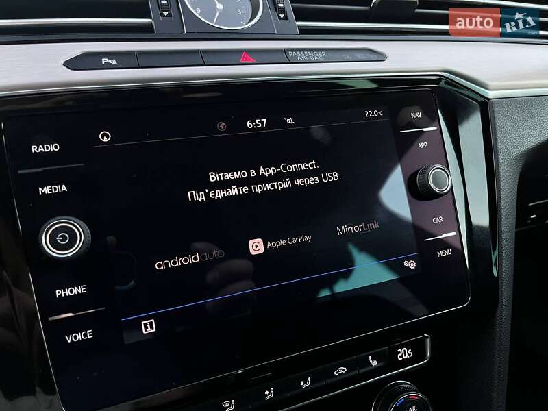 Универсал Volkswagen Passat 2017 в Киеве