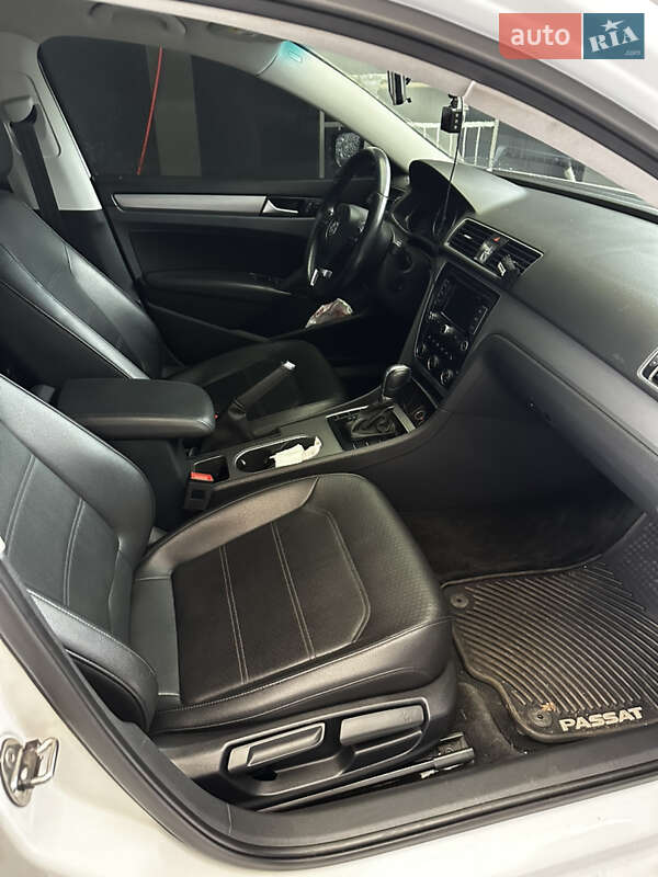 Седан Volkswagen Passat 2015 в Кривому Розі