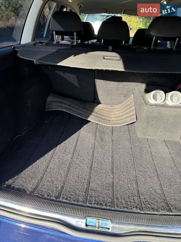 Универсал Volkswagen Passat 2003 в Киеве