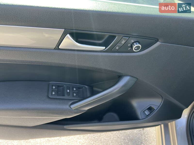 Седан Volkswagen Passat 2015 в Виннице фото 23 Седан Volkswagen Passat 2015 в Виннице