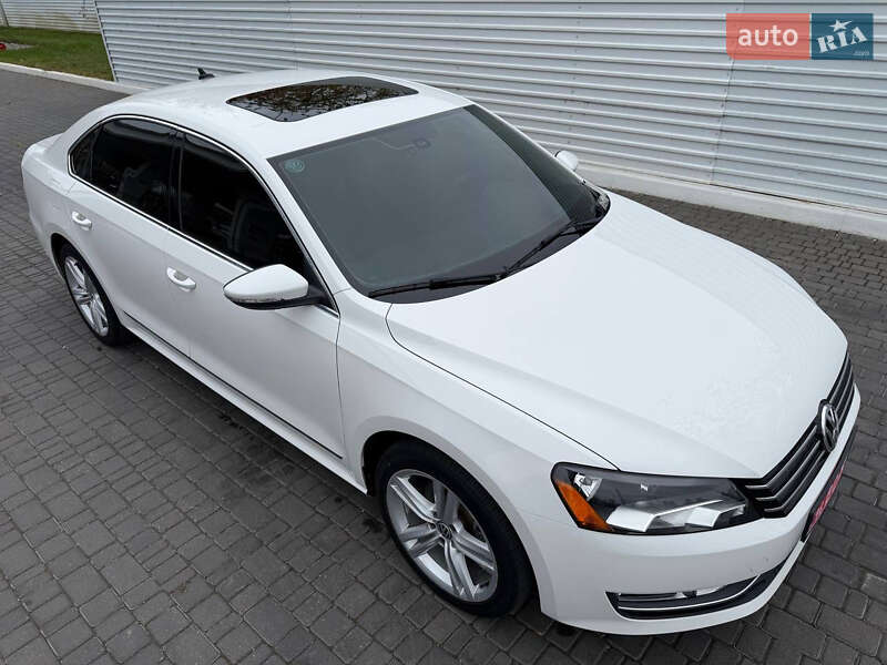 Седан Volkswagen Passat 2014 в Одессе