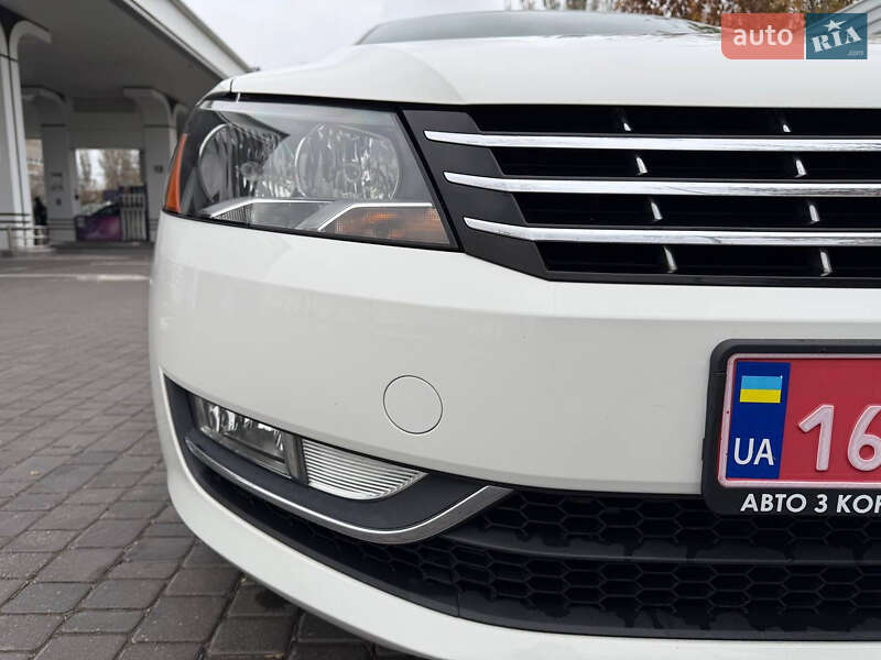 Седан Volkswagen Passat 2014 в Одессе