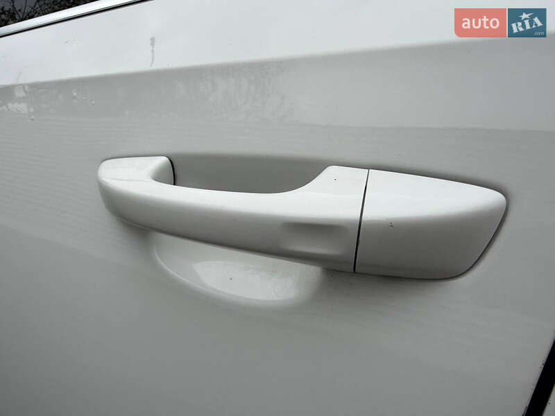 Седан Volkswagen Passat 2014 в Одессе