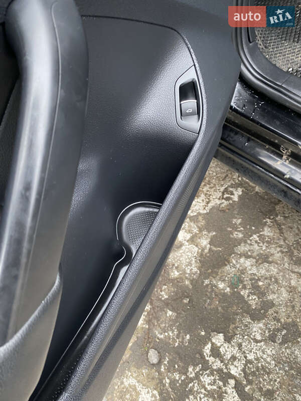 Седан Volkswagen Passat 2013 в Умані