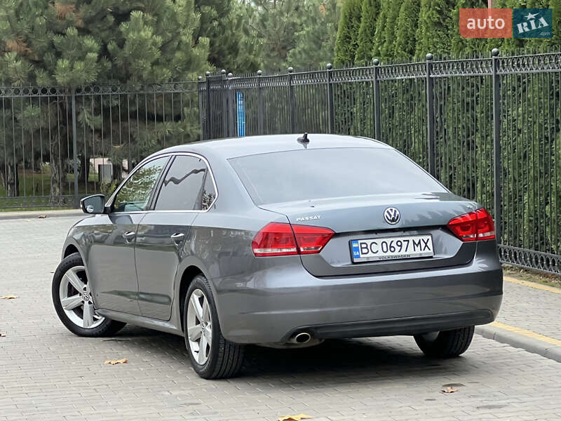 Седан Volkswagen Passat 2013 в Одессе