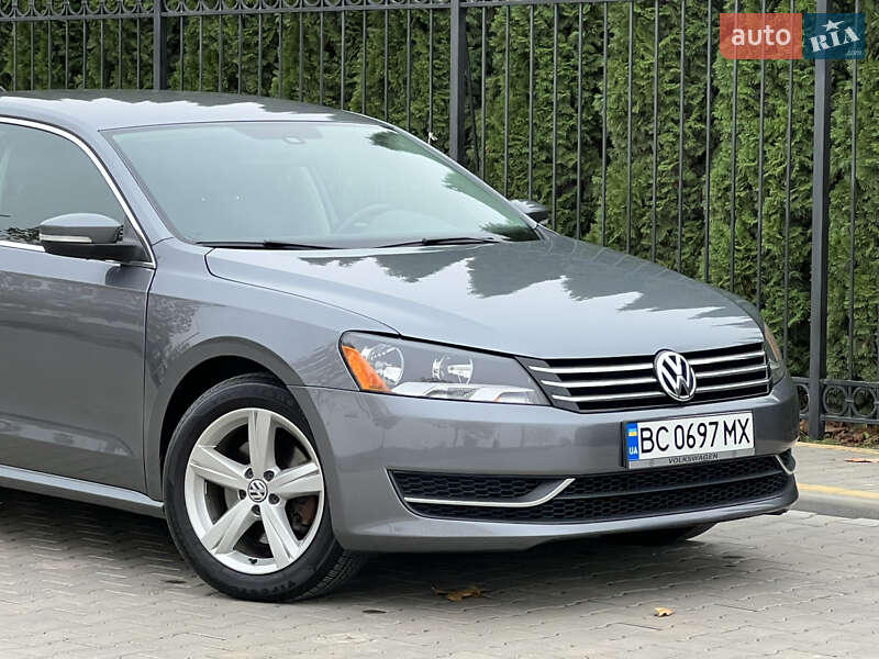 Седан Volkswagen Passat 2013 в Одессе