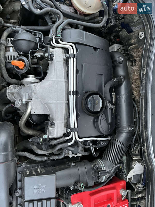 Универсал Volkswagen Passat 2005 в Ивано-Франковске фото 14 Универсал Volkswagen Passat 2005 в Ивано-Франковске