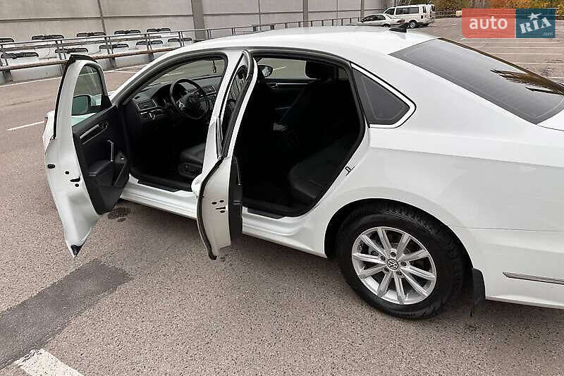 Седан Volkswagen Passat 2017 в Киеве фото 9 Седан Volkswagen Passat 2017 в Киеве