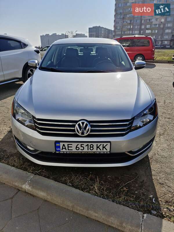 Седан Volkswagen Passat 2015 в Одессе фото Седан Volkswagen Passat 2015 в Одессе