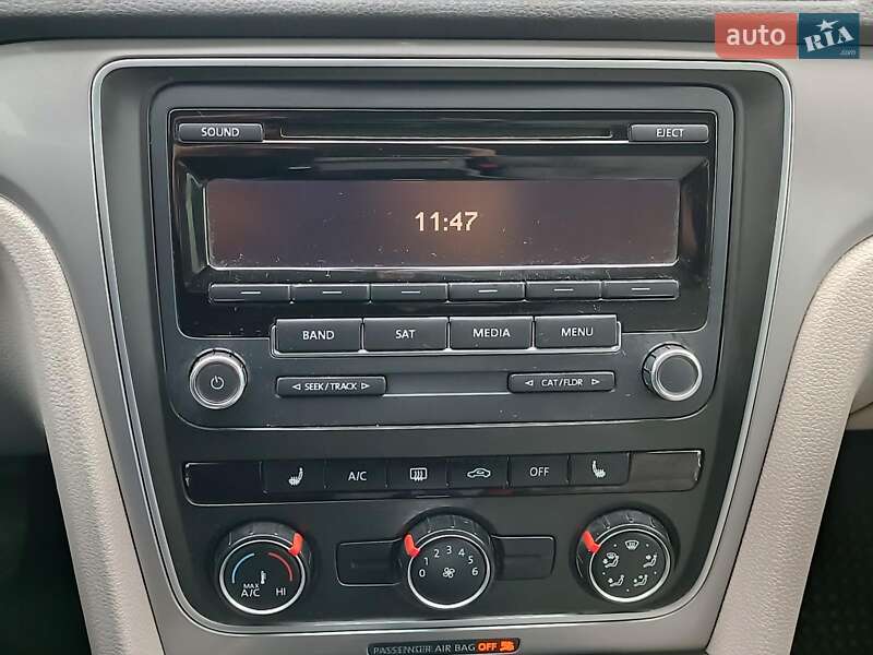 Седан Volkswagen Passat 2014 в Харькове фото 28 Седан Volkswagen Passat 2014 в Харькове