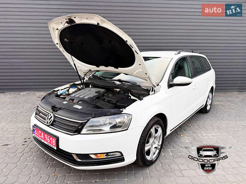 Універсал Volkswagen Passat 2011 в Кам'янському