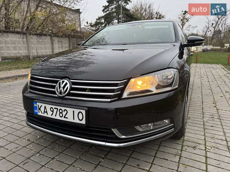 Седан Volkswagen Passat 2011 в Киеве фото 10 Седан Volkswagen Passat 2011 в Киеве
