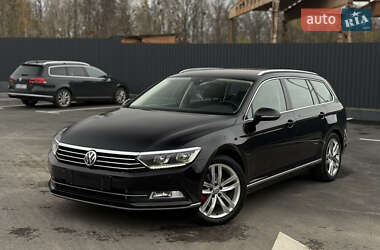 Універсал Volkswagen Passat 2016 в Житомирі